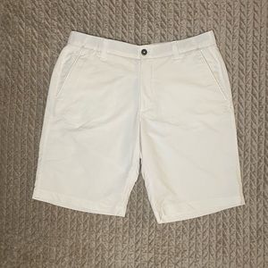 Men’s Under Armour Golf Shorts Sz 36.